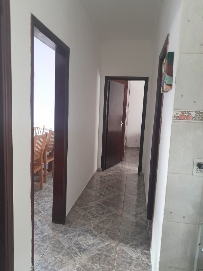 Casa à venda com 2 quartos, 250m² - Foto 7