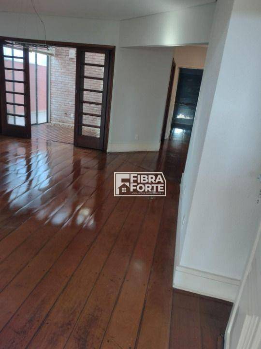 Casa de Condomínio para alugar com 3 quartos, 249m² - Foto 4