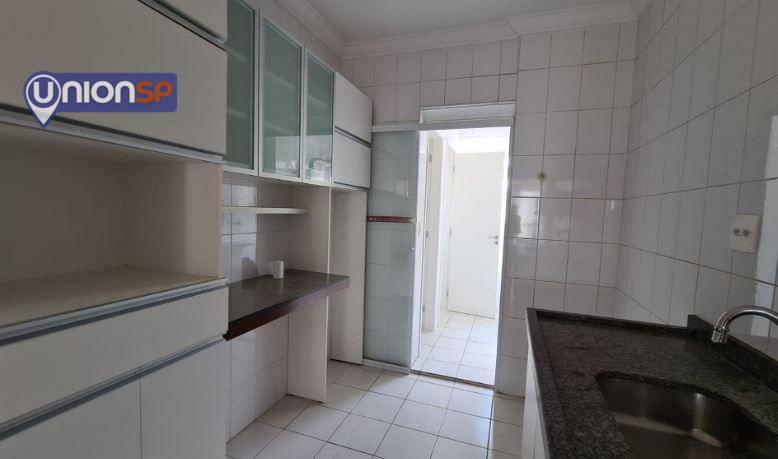 Apartamento à venda com 3 quartos, 104m² - Foto 7