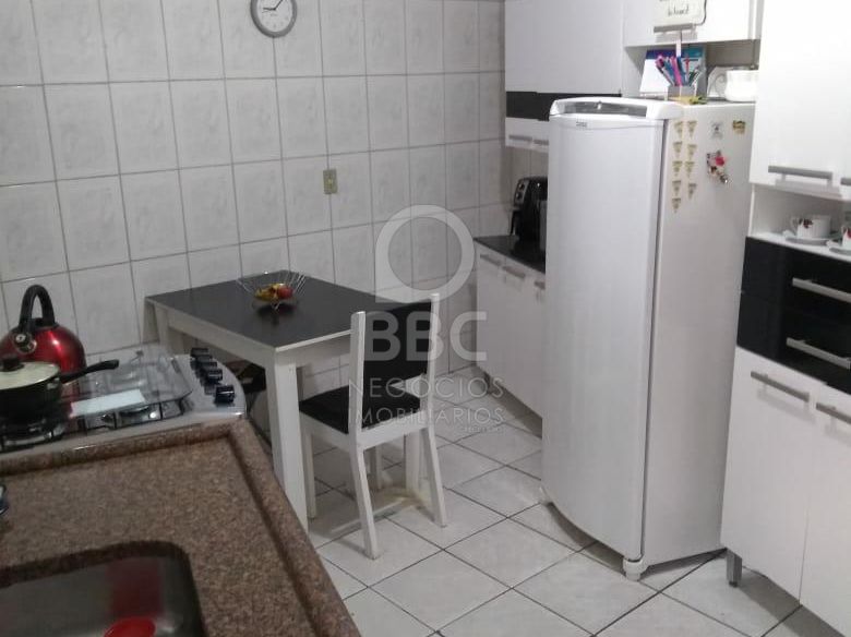 Casa à venda com 1 quarto, 70m² - Foto 5