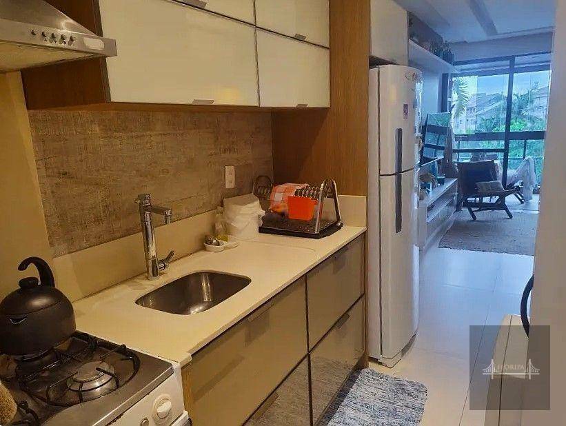 Apartamento à venda com 2 quartos, 75m² - Foto 7