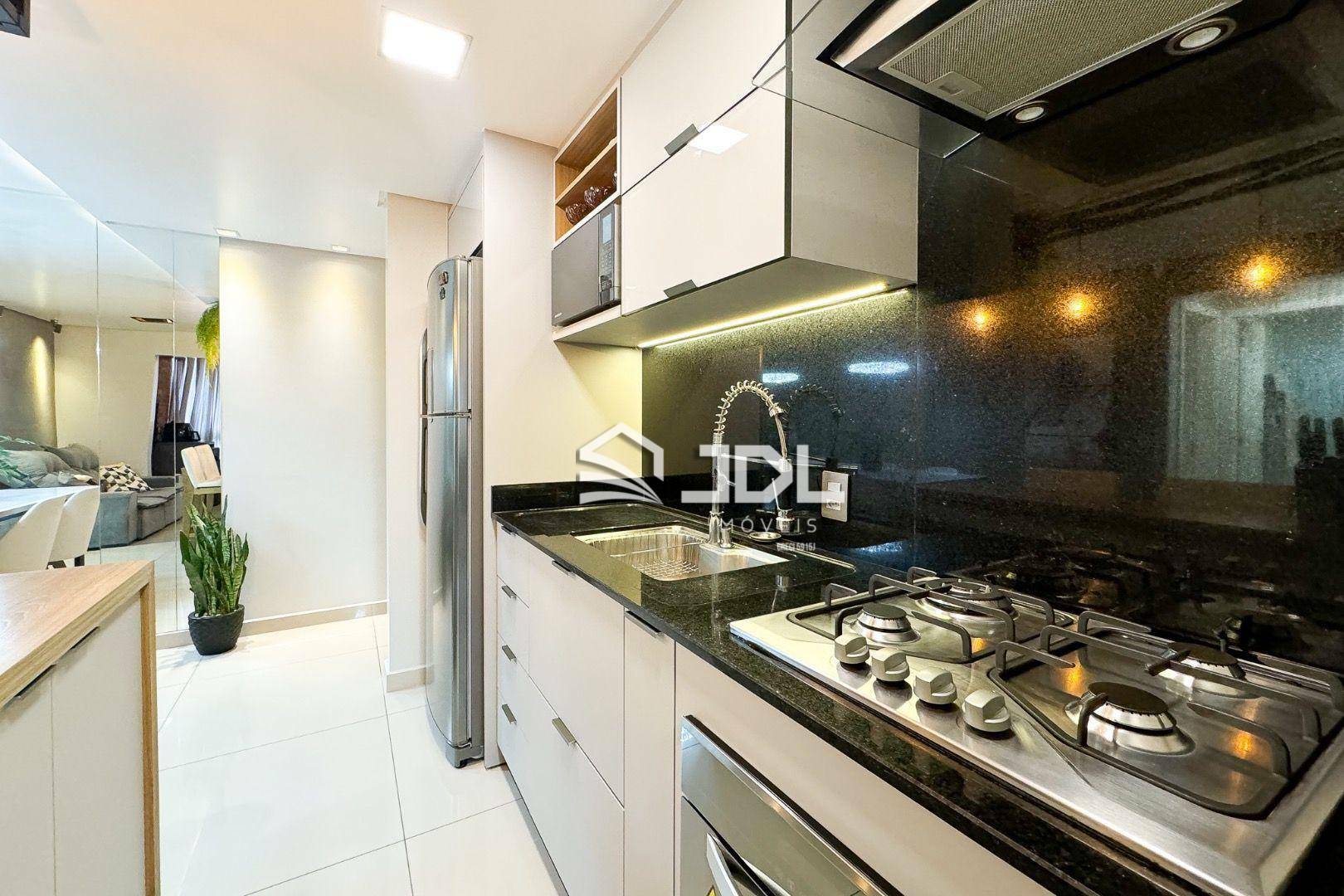 Apartamento à venda com 2 quartos, 57m² - Foto 4