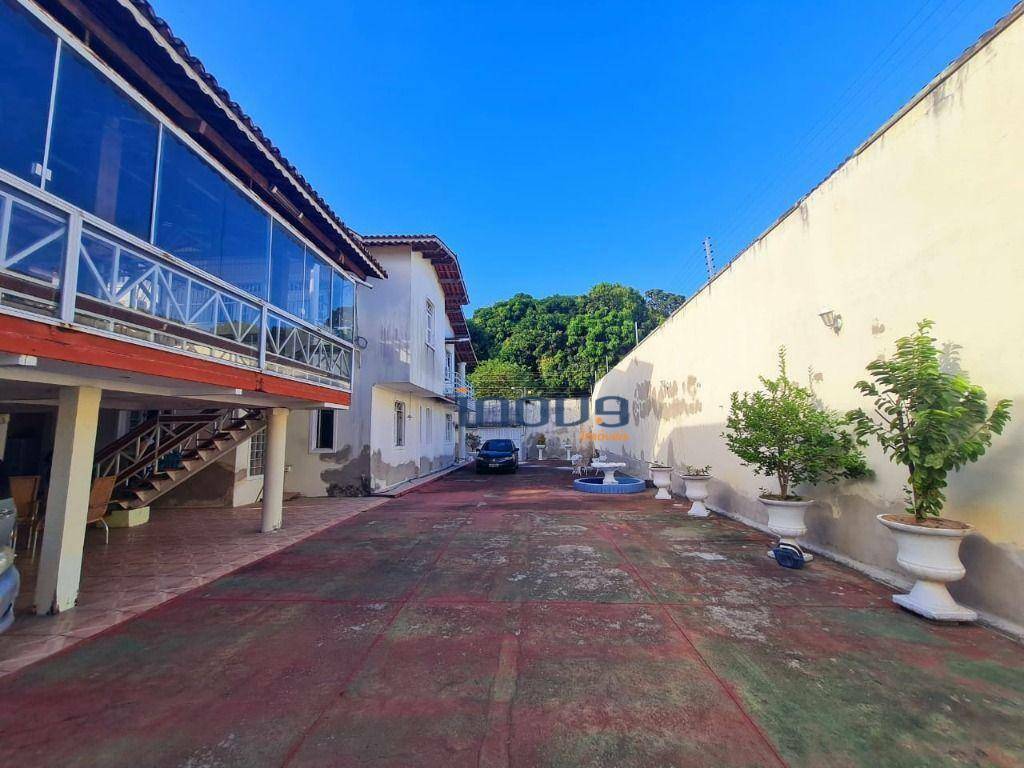 Casa à venda com 5 quartos, 360m² - Foto 4