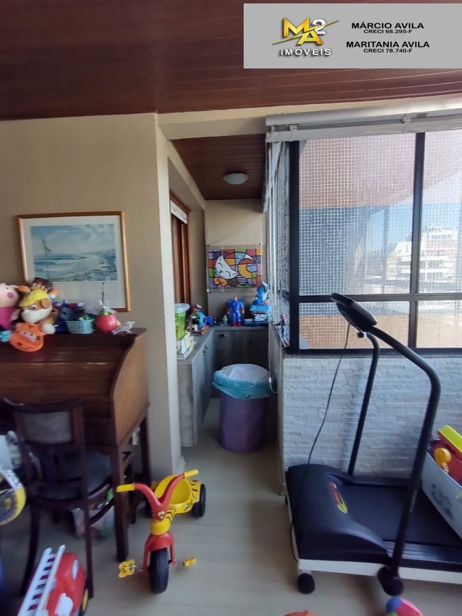 Apartamento à venda com 3 quartos, 139m² - Foto 2