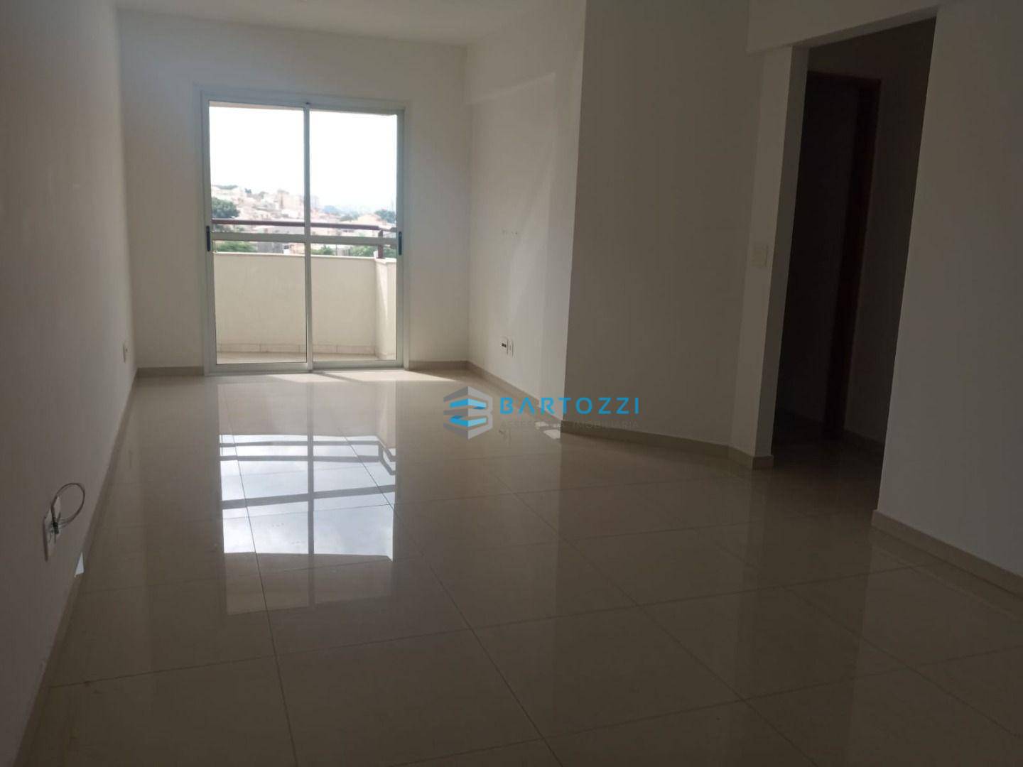 Apartamento à venda com 2 quartos, 70m² - Foto 6