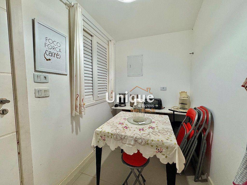 Casa à venda com 3 quartos, 230m² - Foto 16