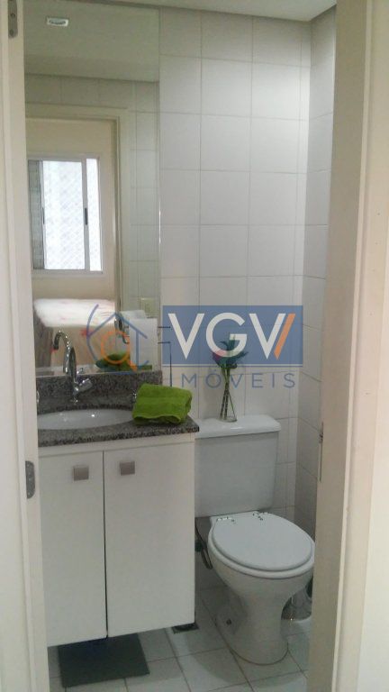 Apartamento à venda com 2 quartos, 67m² - Foto 9