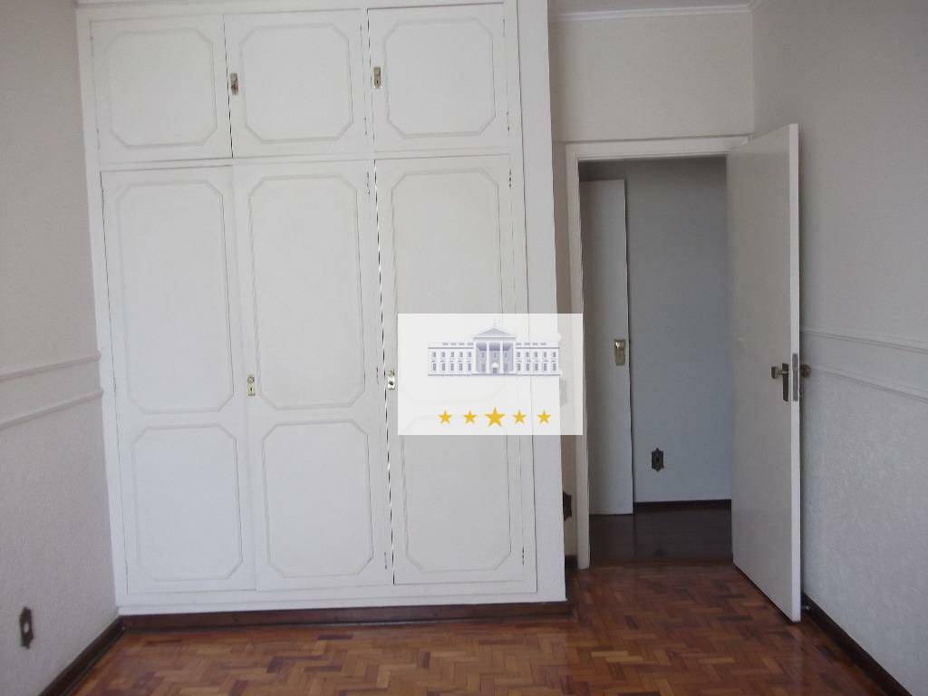 Apartamento à venda com 3 quartos, 238m² - Foto 12