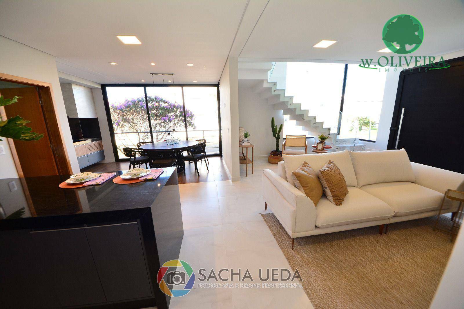 Sobrado à venda com 3 quartos, 137m² - Foto 2