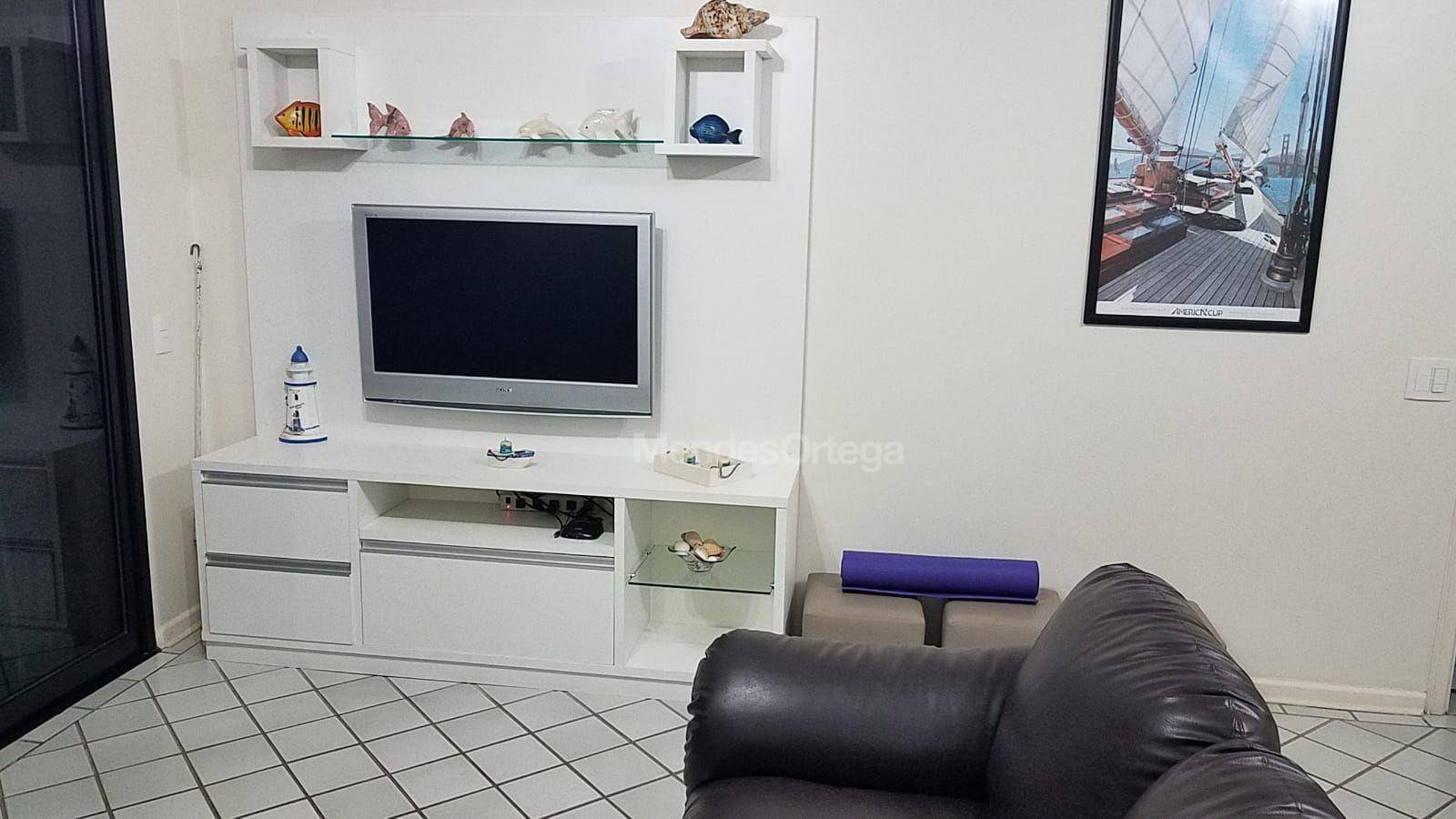 Apartamento à venda e aluguel com 3 quartos, 140m² - Foto 4