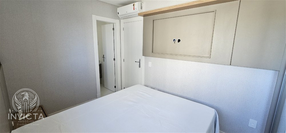 Apartamento à venda com 4 quartos, 156m² - Foto 17