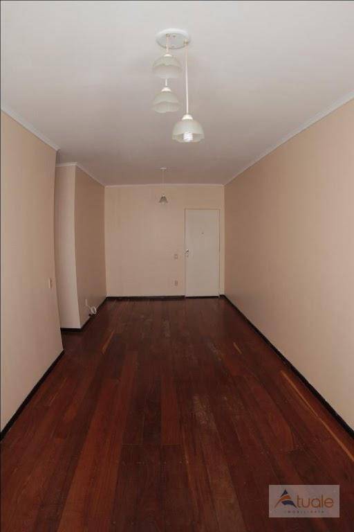 Apartamento à venda com 2 quartos, 75m² - Foto 2