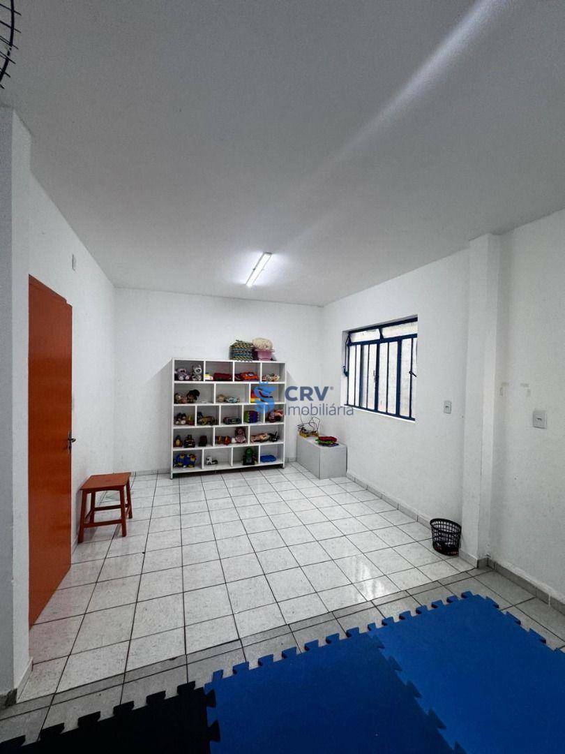 Sobrado para alugar com 2 quartos, 300m² - Foto 10