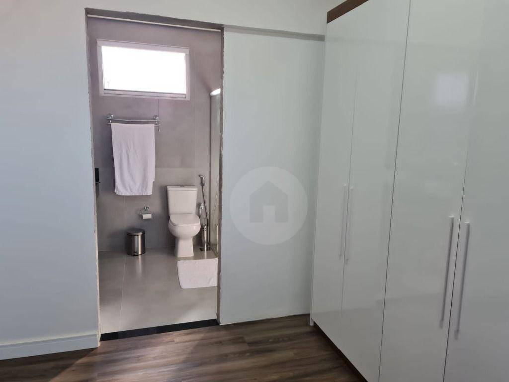 Casa à venda com 4 quartos, 285m² - Foto 21