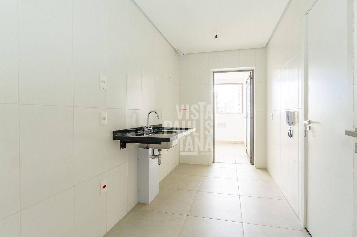 Apartamento à venda com 3 quartos, 134m² - Foto 17