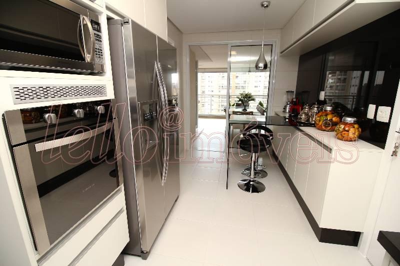 Apartamento à venda com 3 quartos, 178m² - Foto 29