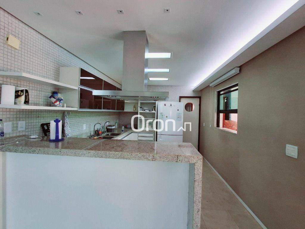 Sobrado à venda com 4 quartos, 371m² - Foto 5