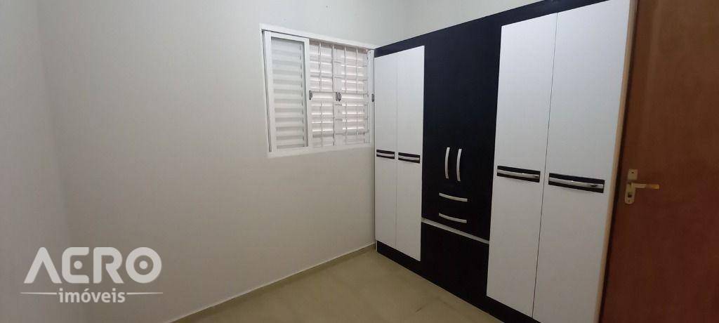 Casa à venda com 3 quartos, 70m² - Foto 6