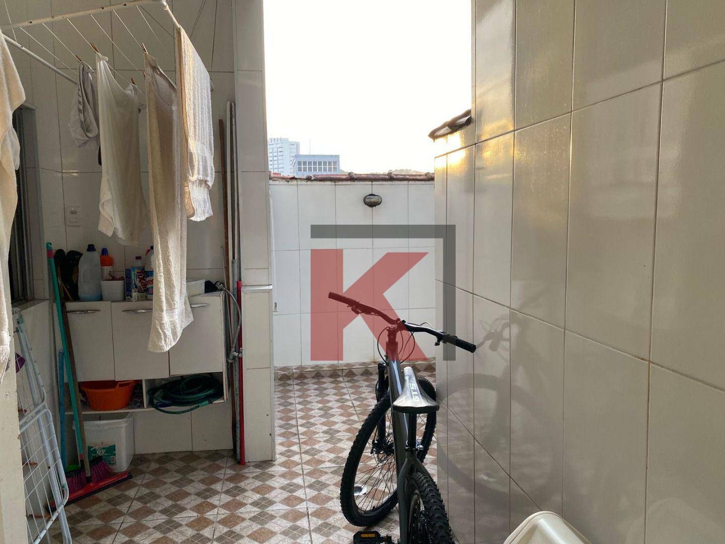 Apartamento à venda com 2 quartos, 75m² - Foto 17