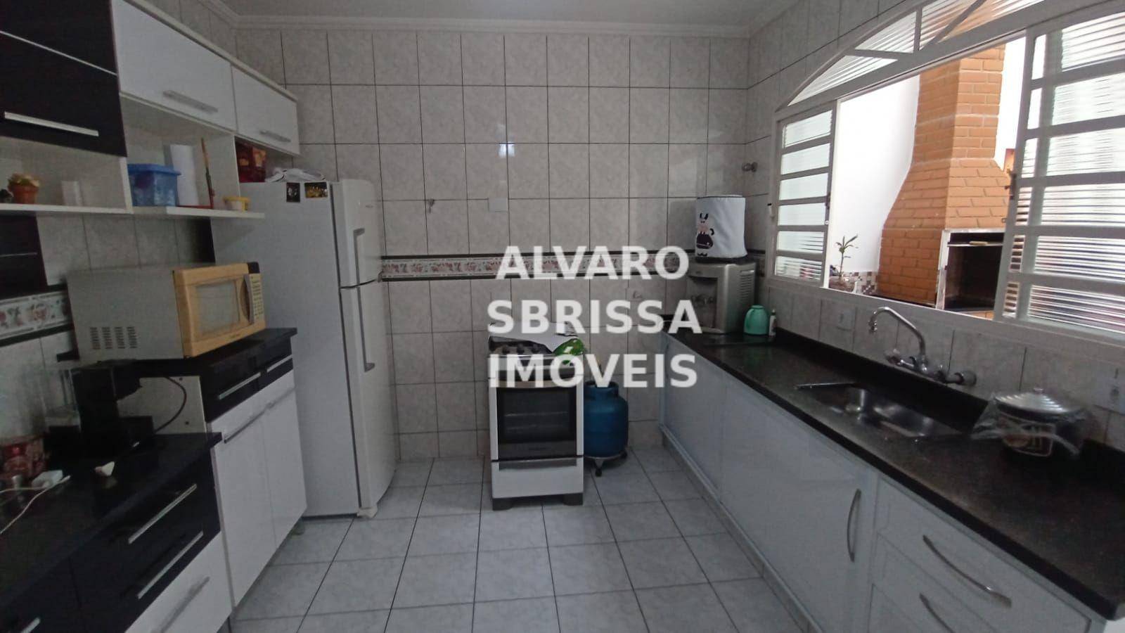 Casa à venda com 3 quartos, 158m² - Foto 8