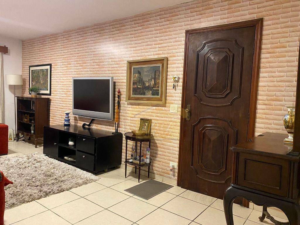 Sobrado à venda com 4 quartos, 211m² - Foto 5