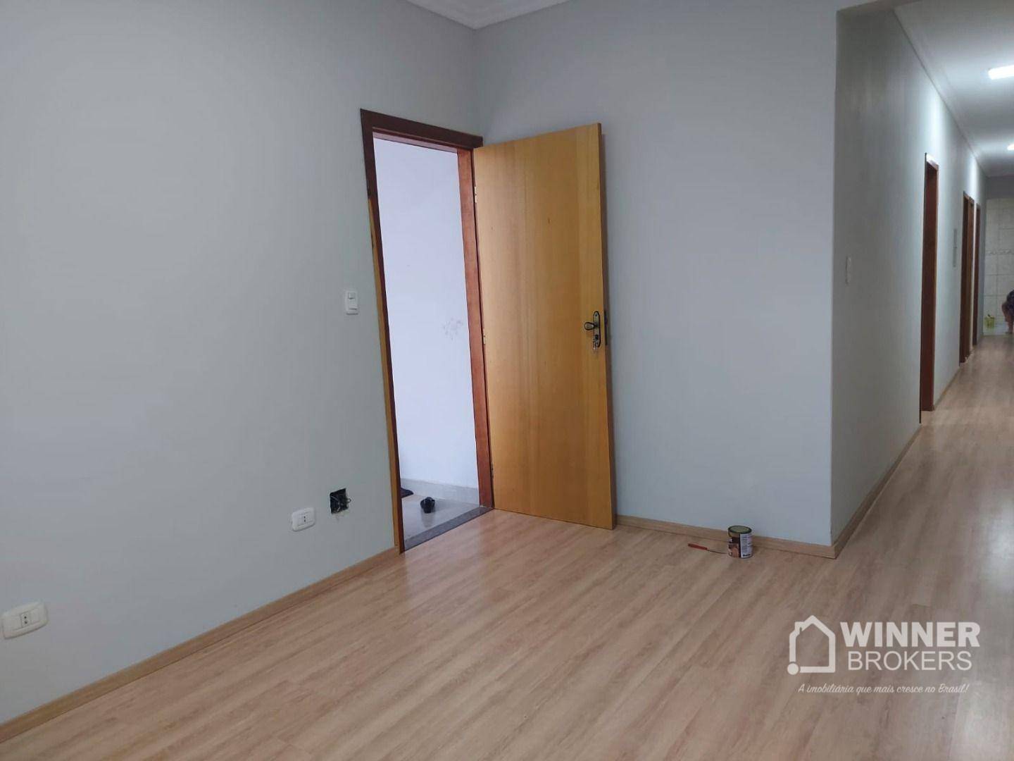 Casa à venda com 3 quartos, 100m² - Foto 2