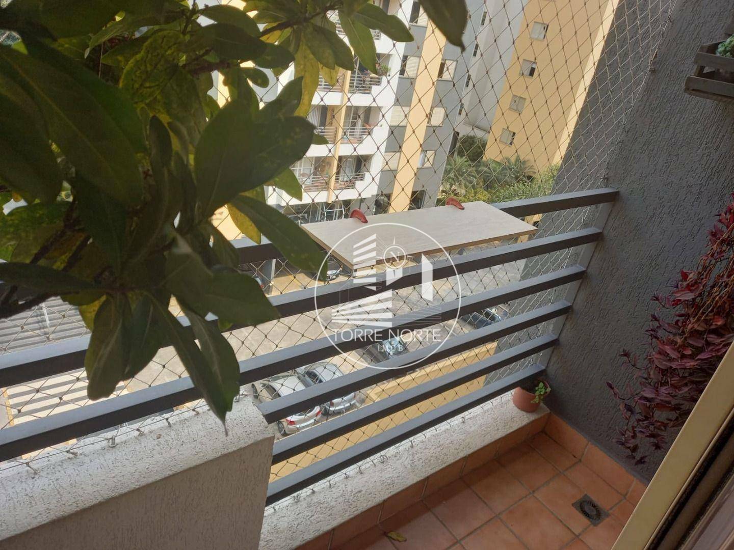 Apartamento à venda com 3 quartos, 65m² - Foto 2