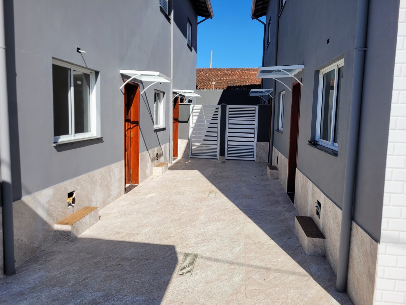 Casa à venda com 2 quartos, 80m² - Foto 31