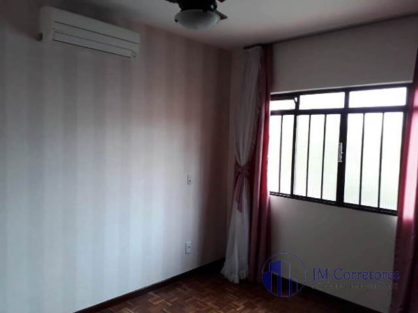 Casa à venda com 3 quartos, 298m² - Foto 23