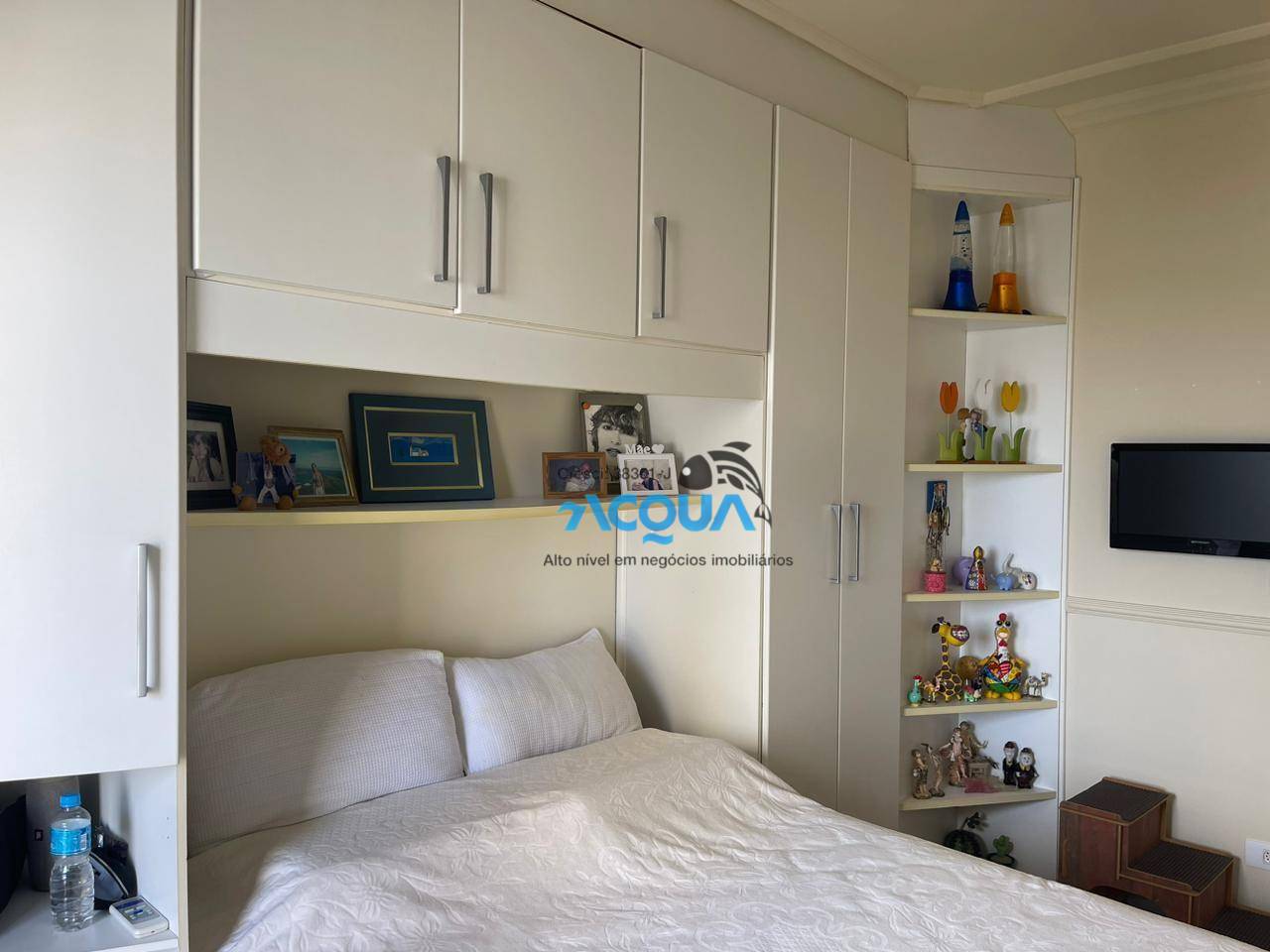 Apartamento à venda com 2 quartos, 72m² - Foto 9