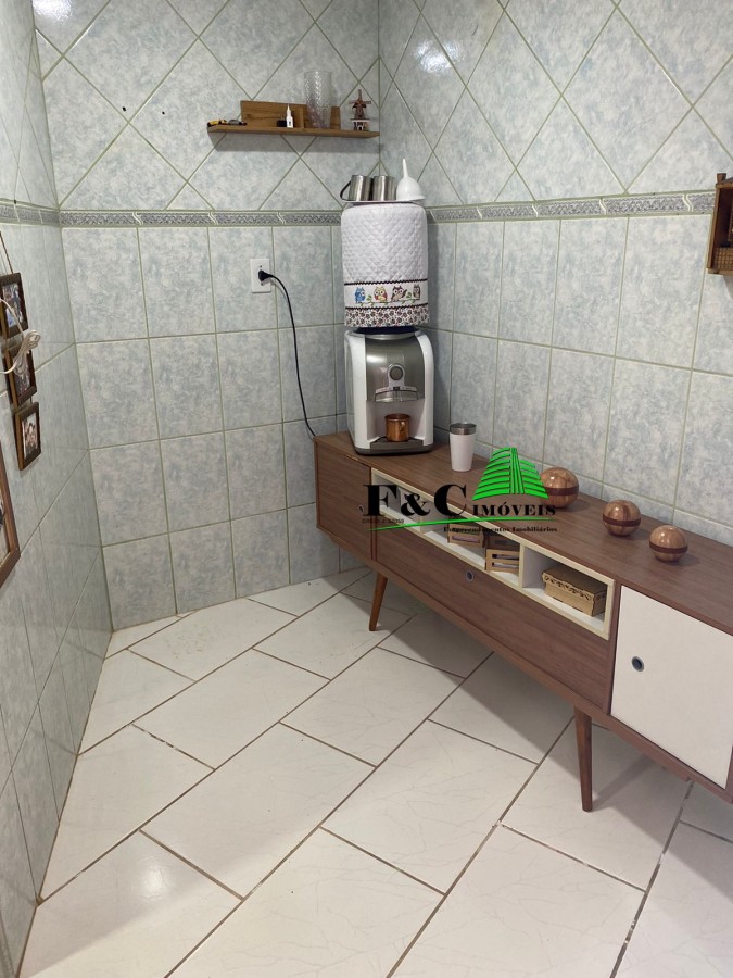 Casa à venda com 4 quartos, 166m² - Foto 14