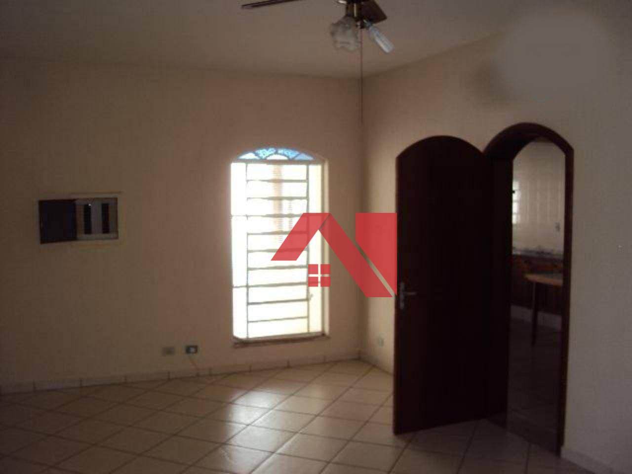 Casa à venda com 3 quartos, 190m² - Foto 14