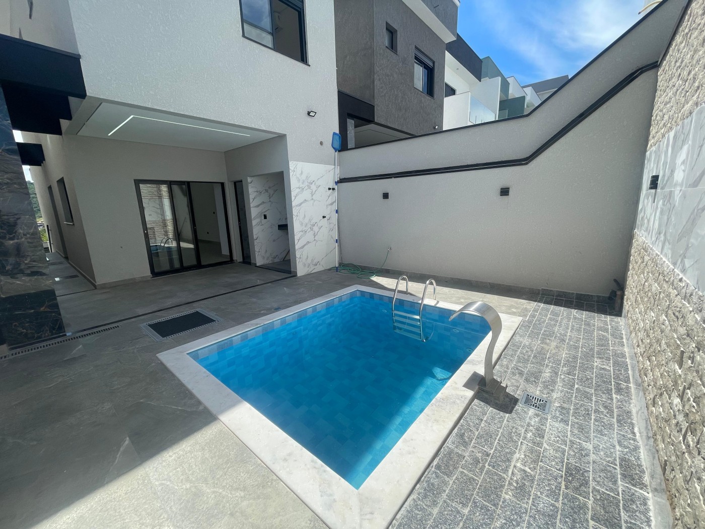 Casa à venda com 3 quartos, 152m² - Foto 17