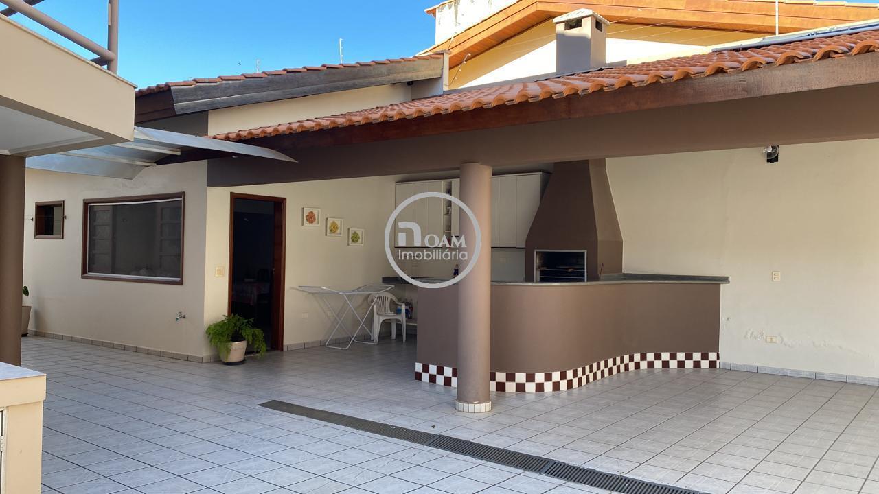 Casa à venda com 3 quartos, 359m² - Foto 31