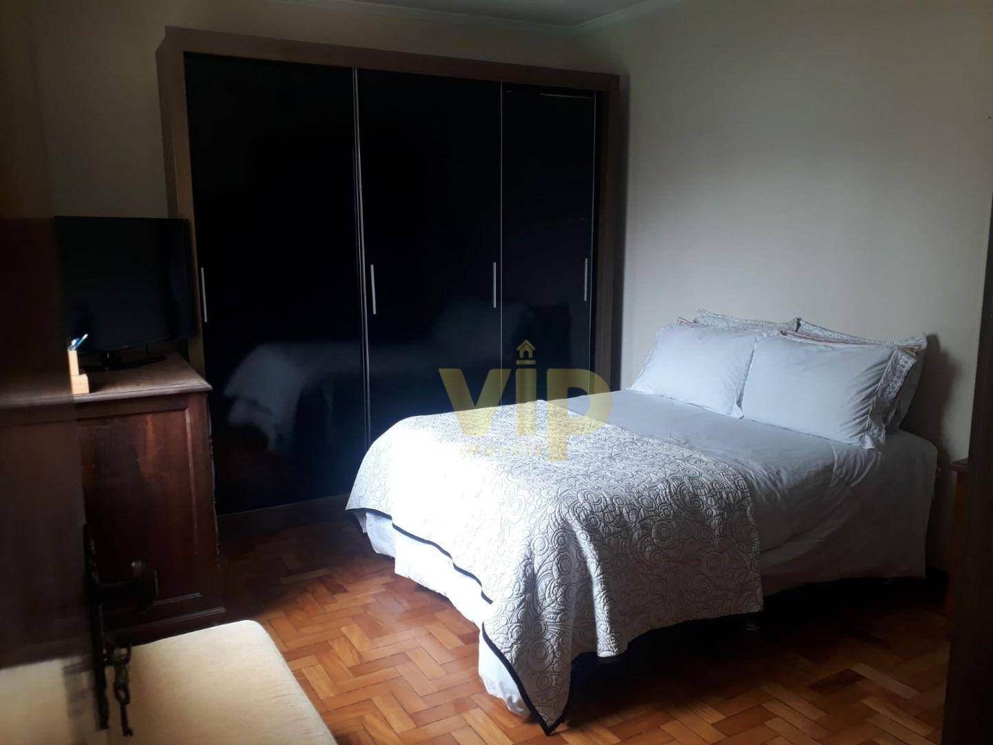 Casa à venda com 6 quartos, 199m² - Foto 32