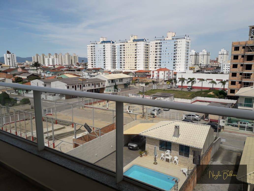 Apartamento à venda com 2 quartos, 65m² - Foto 1