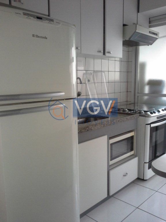 Apartamento para alugar com 2 quartos, 50m² - Foto 8