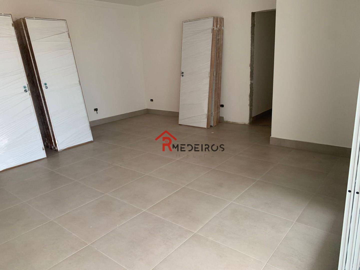 Apartamento à venda com 3 quartos, 143m² - Foto 3