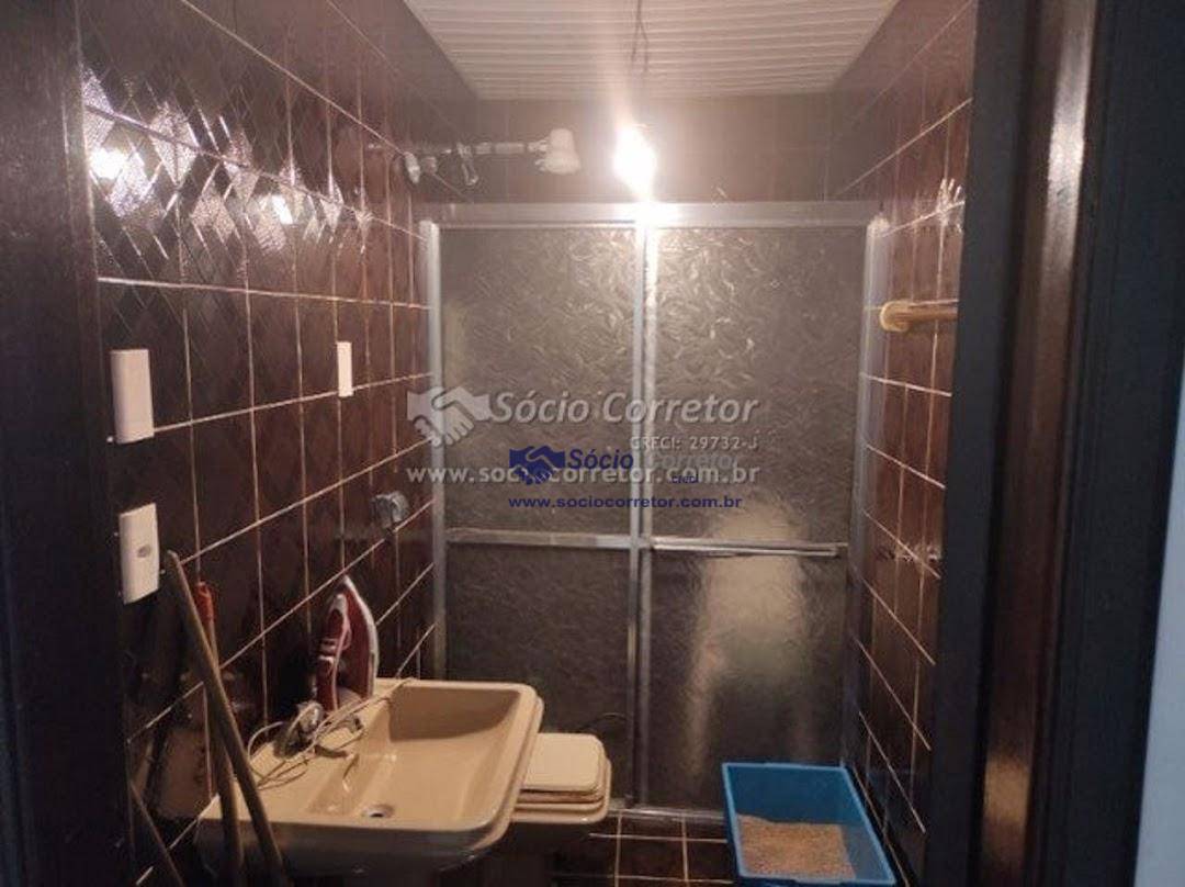 Sobrado à venda com 2 quartos, 300m² - Foto 3