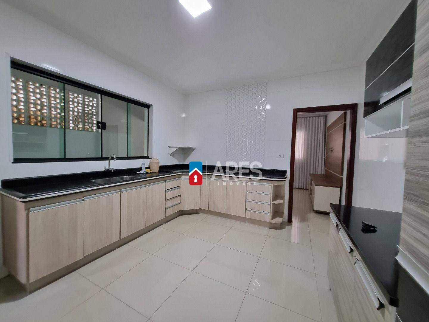 Casa à venda com 2 quartos, 100m² - Foto 9