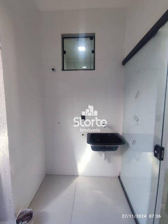 Casa à venda com 3 quartos, 87m² - Foto 9