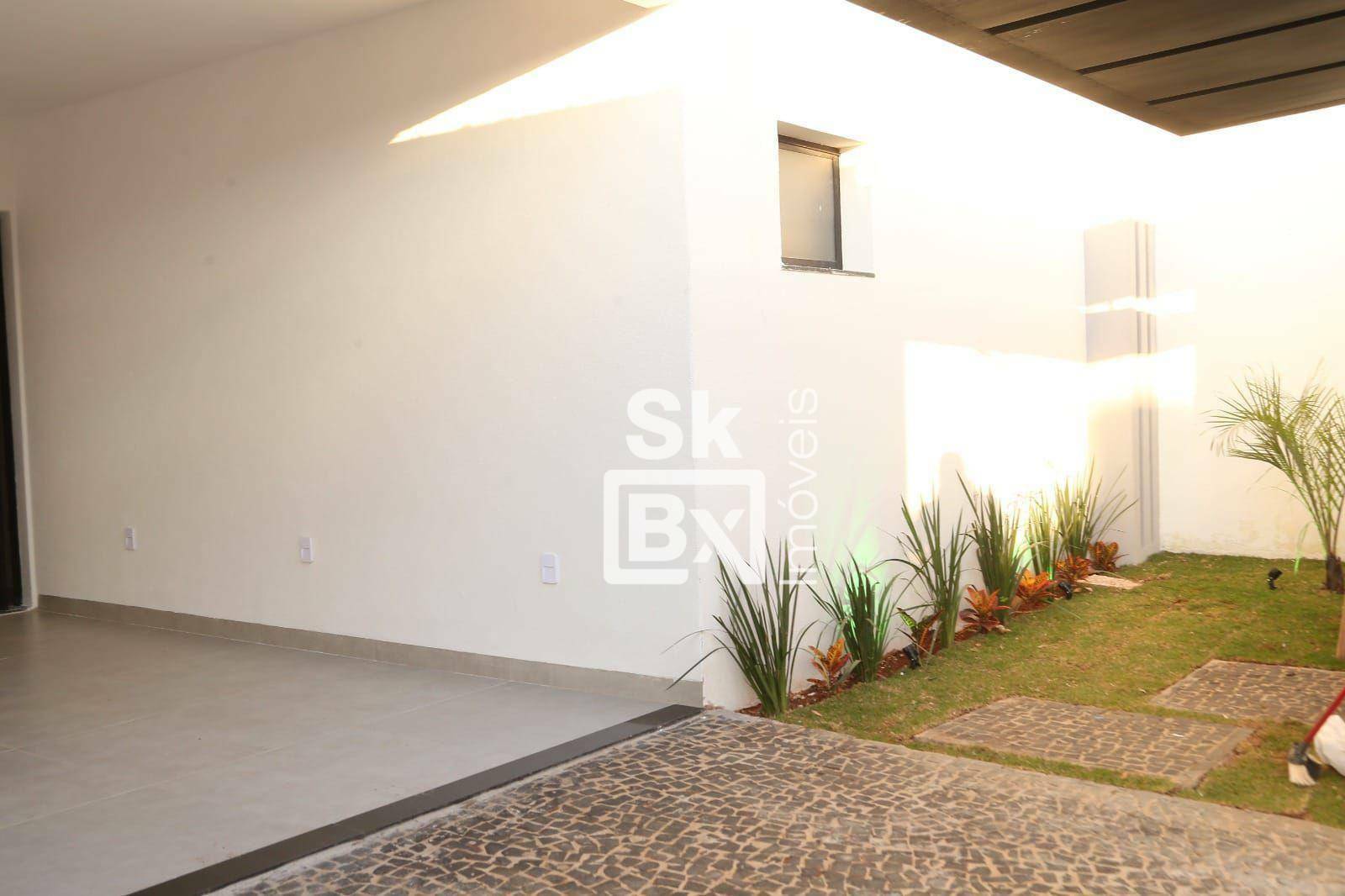 Casa à venda com 3 quartos, 155m² - Foto 2