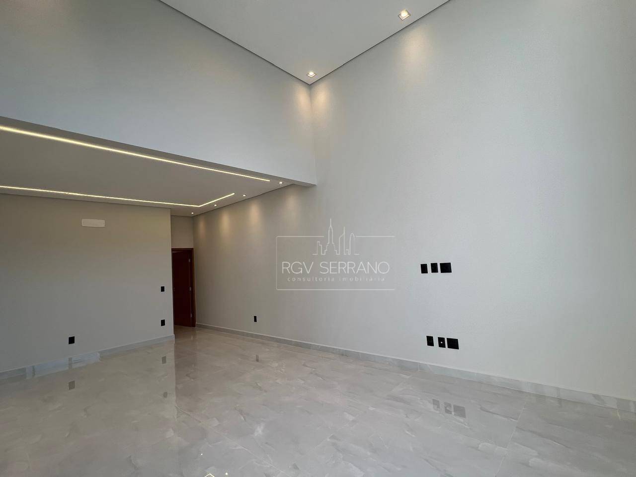 Casa de Condomínio à venda com 4 quartos, 248m² - Foto 5