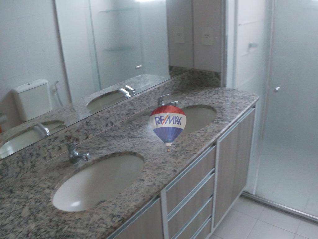 Apartamento para alugar com 3 quartos, 155m² - Foto 18