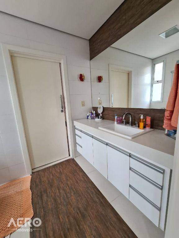 Casa de Condomínio à venda com 3 quartos, 330m² - Foto 15