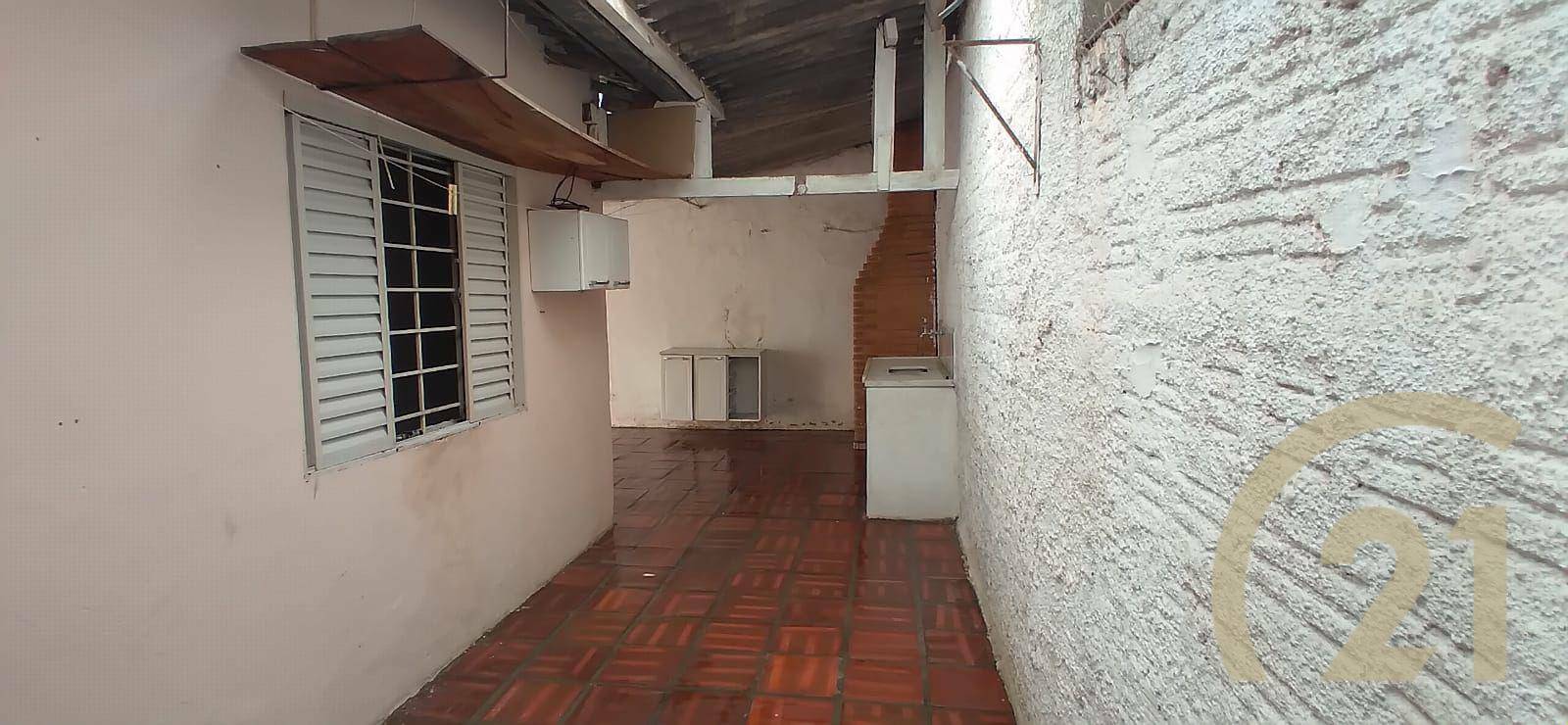 Casa à venda com 4 quartos, 240m² - Foto 18