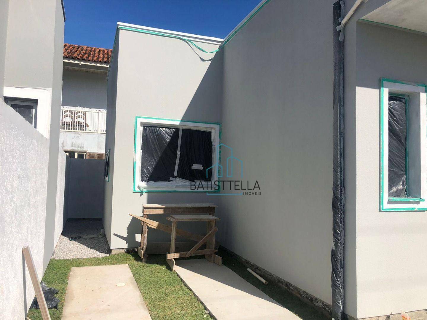 Casa à venda com 2 quartos, 60m² - Foto 8