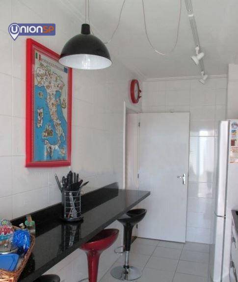 Apartamento à venda com 3 quartos, 94m² - Foto 7