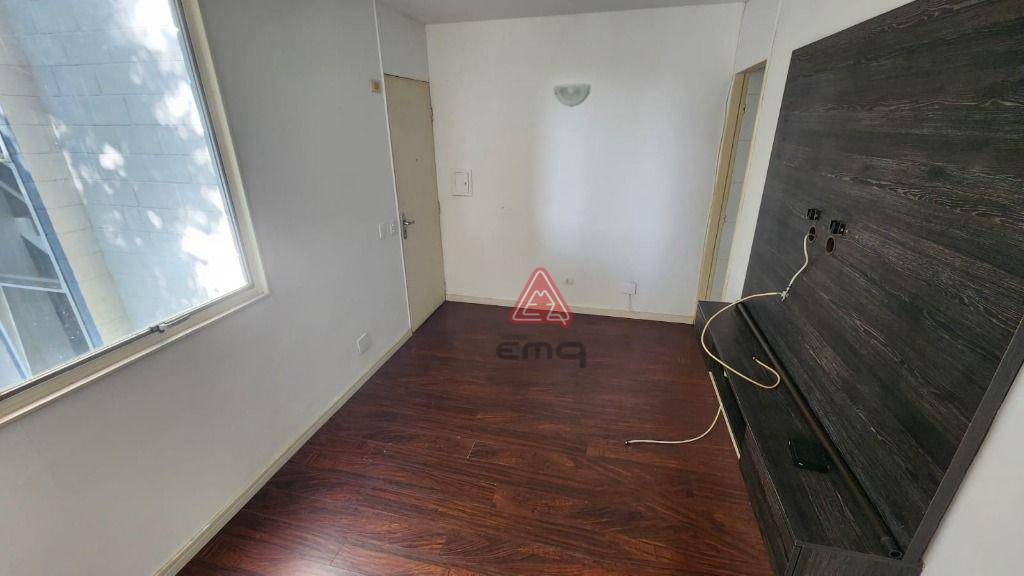 Apartamento à venda com 2 quartos, 43m² - Foto 11
