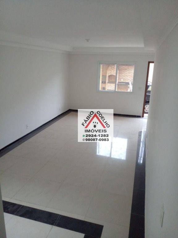 Sobrado à venda com 3 quartos, 98m² - Foto 1